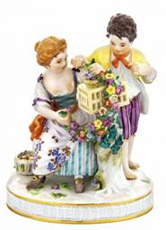 Frühling Gruppe, bunt und gold staffiert, H 16,5 cm